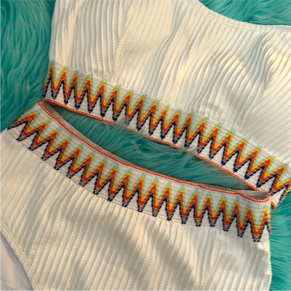 High Waist Bikini Swimsuit White With Colorful Ribbon Band Accent Sz MED NEW! - Picture 3 of 4